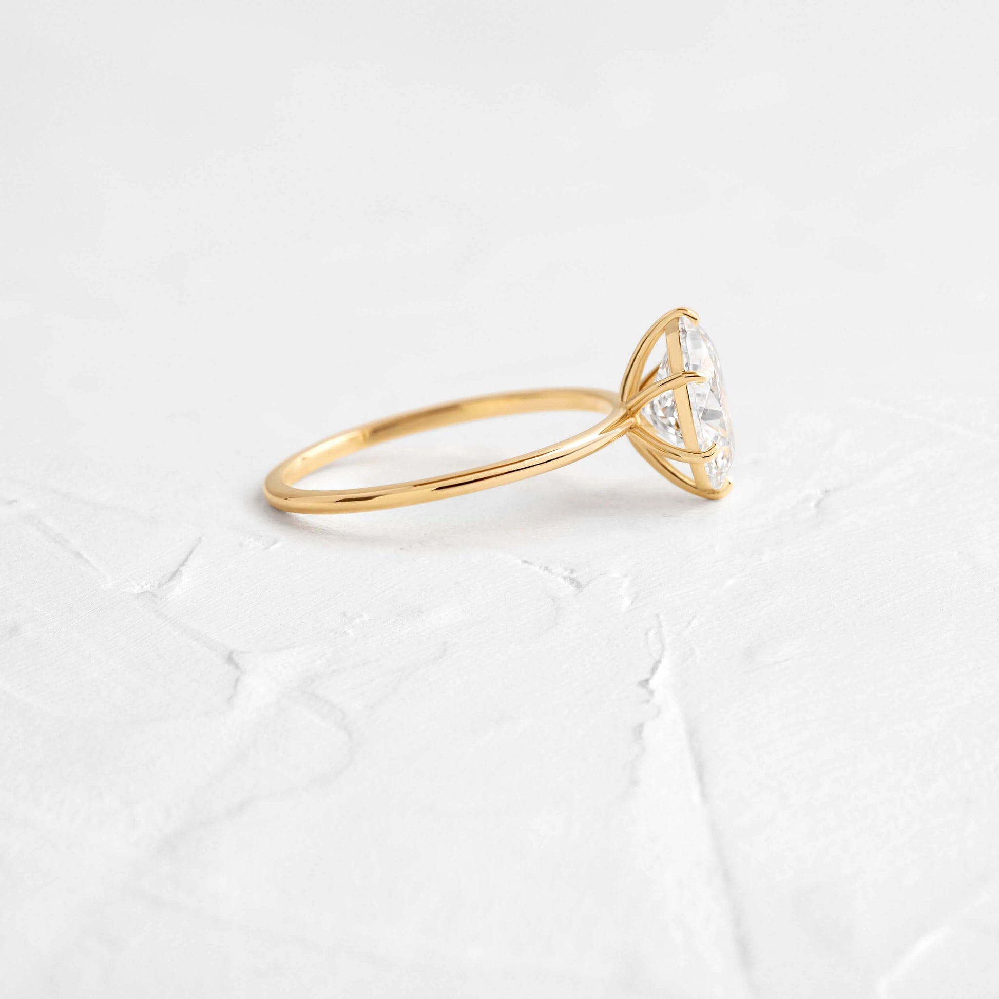 Oval Solitaire