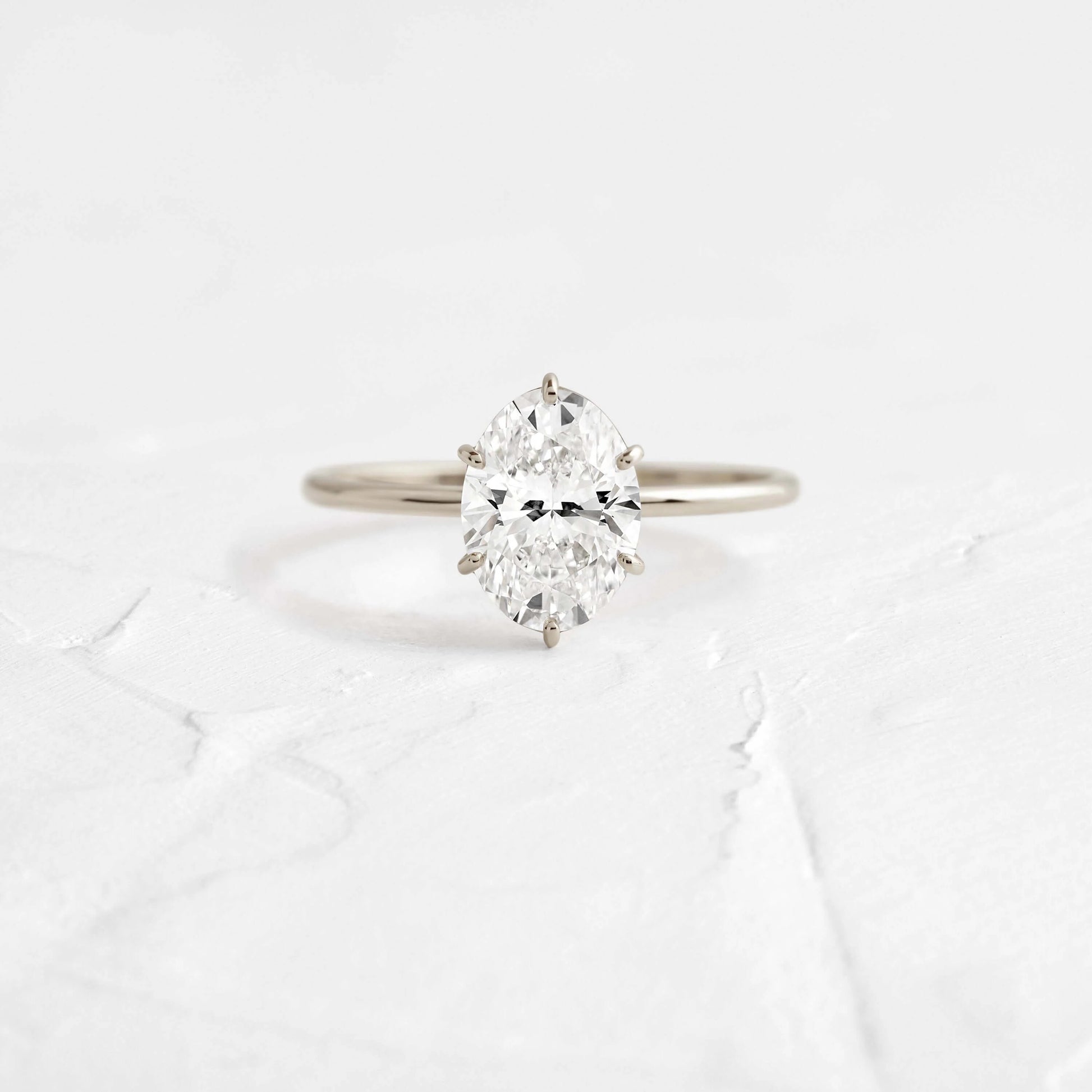 Oval Solitaire