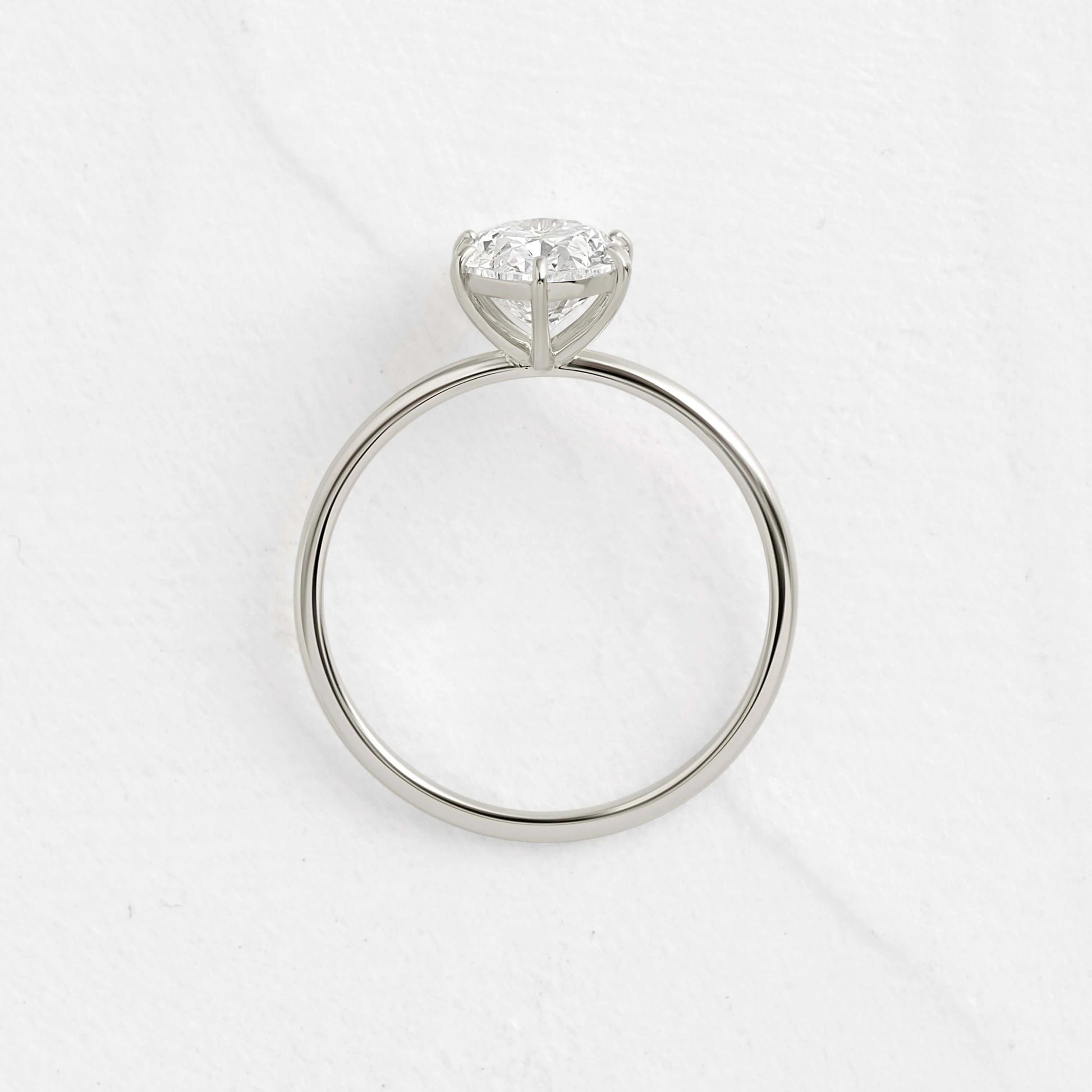 Oval Solitaire